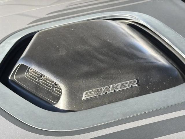 2016 Dodge Challenger R/T Shaker