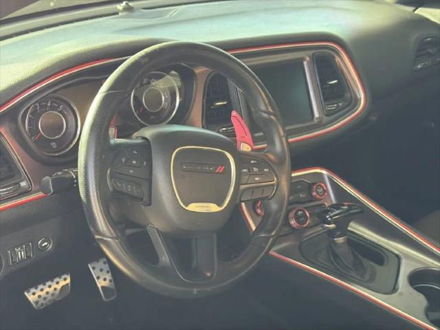 2016 Dodge Challenger R/T Shaker