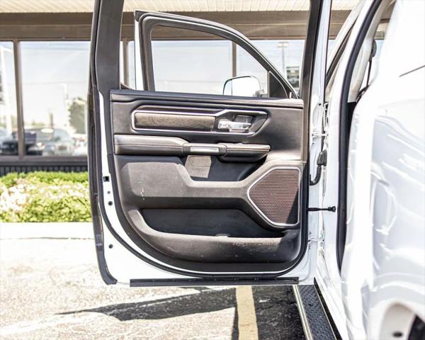 2022 Ram 1500 Laramie Crew Cab 4x4 57 Box