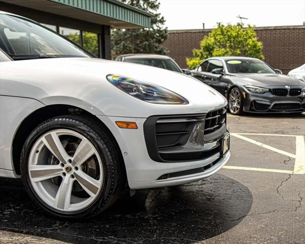 2023 Porsche Macan T