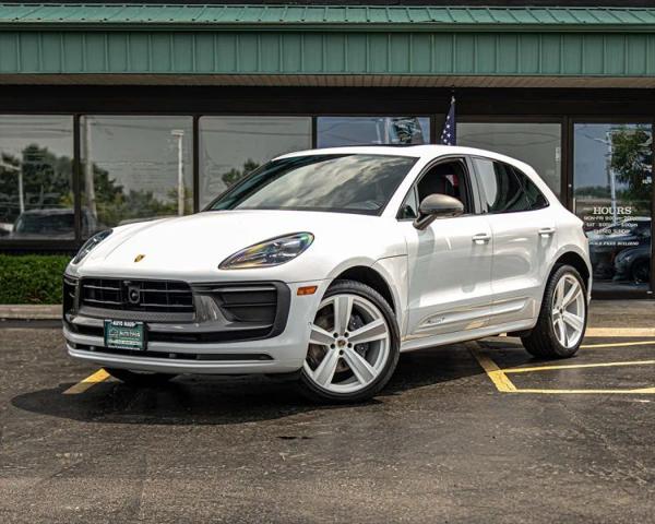 2023 Porsche Macan T