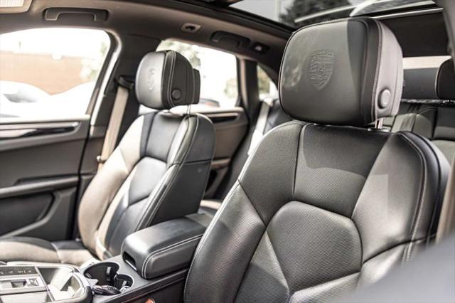 2023 Porsche Macan T