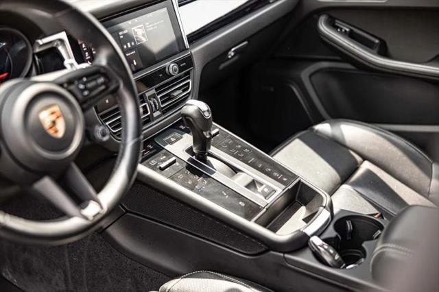 2023 Porsche Macan T