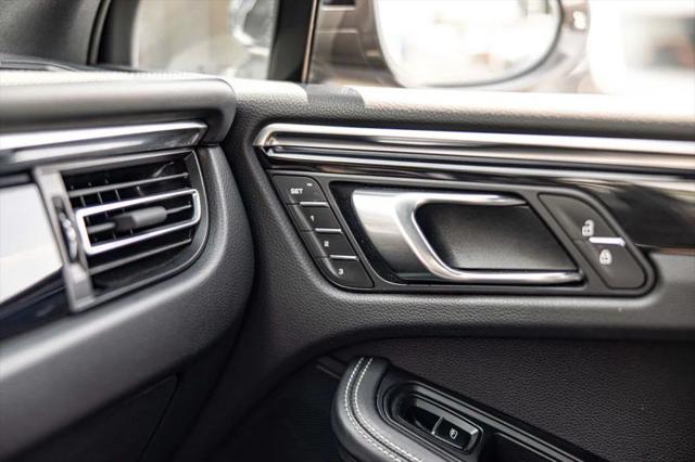 2023 Porsche Macan T