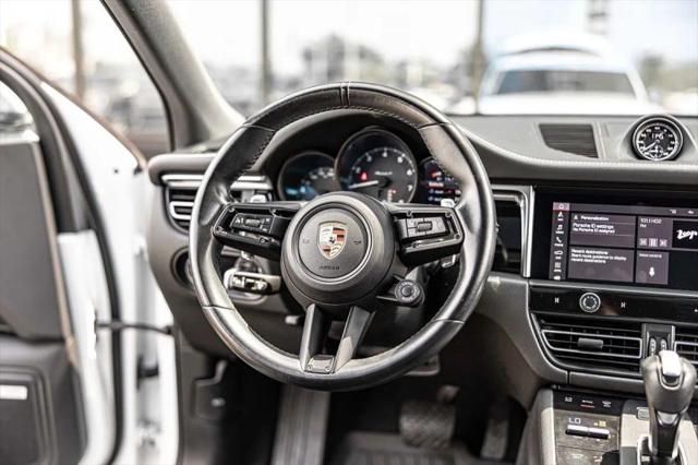 2023 Porsche Macan T