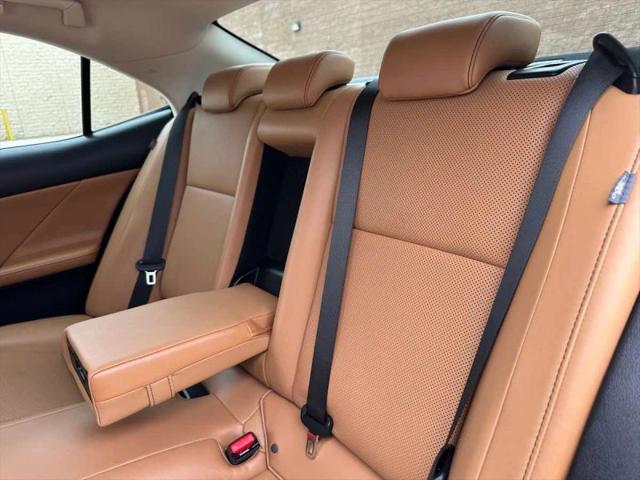 2018 Lexus IS 300 300