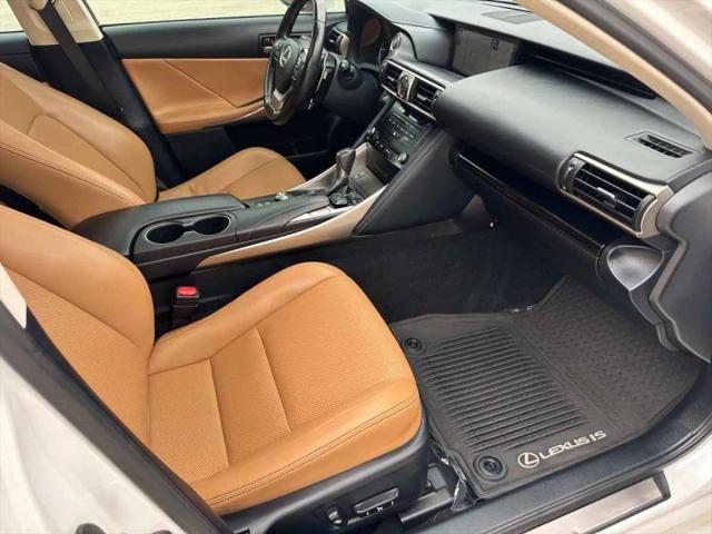 2018 Lexus IS 300 300