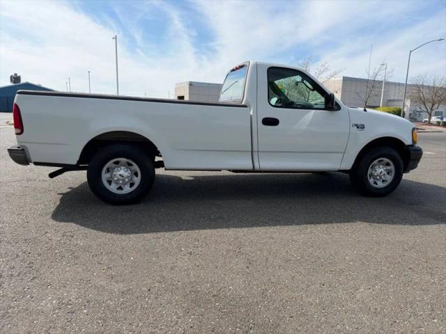 2004 Ford F-150 XL