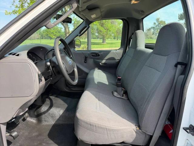 2004 Ford F-150 XL