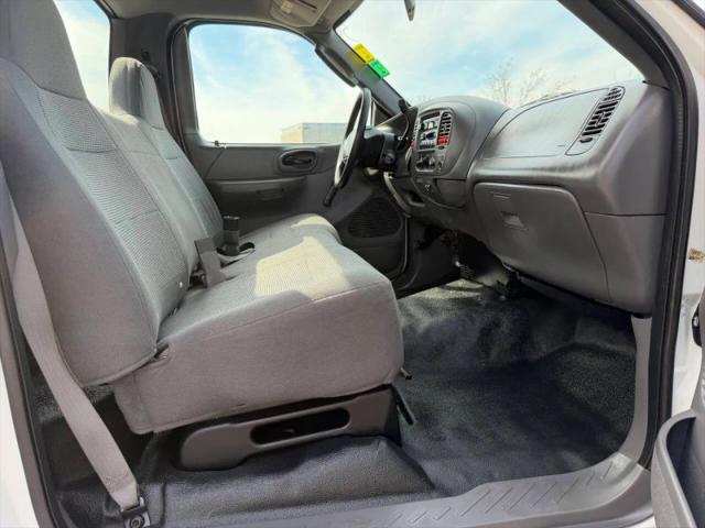 2004 Ford F-150 XL