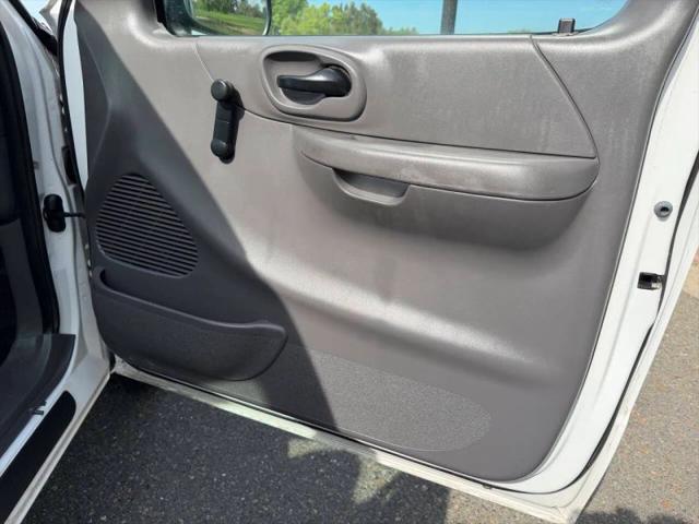 2004 Ford F-150 XL