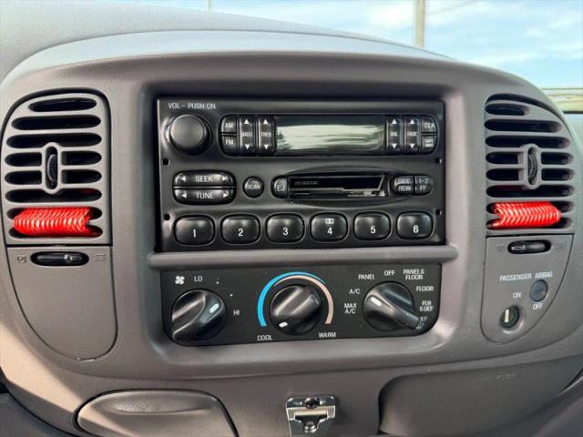2004 Ford F-150 XL
