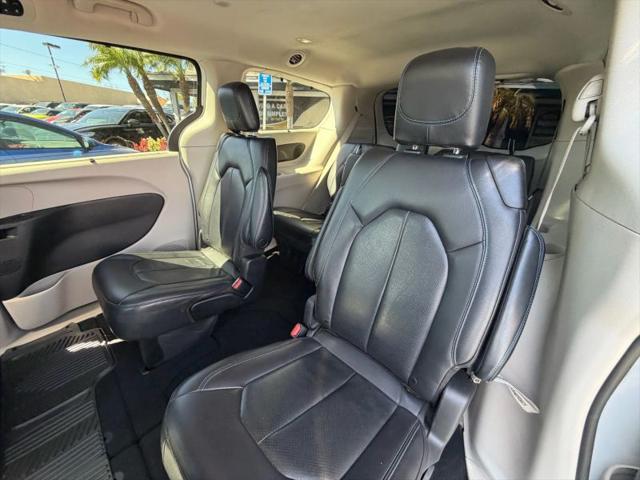 2021 Chrysler Pacifica Touring L