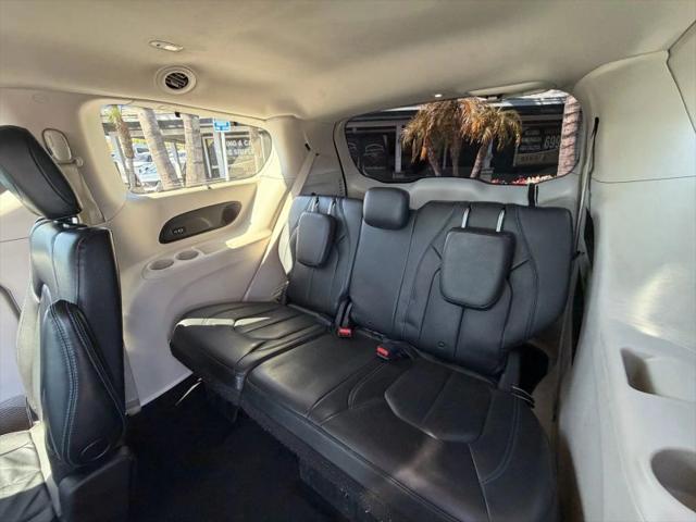 2021 Chrysler Pacifica Touring L