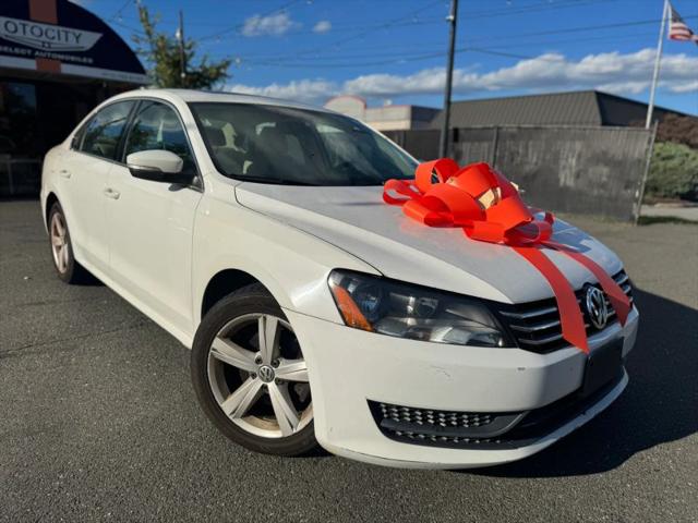 2013 Volkswagen Passat 2.5L SE for sale in Totowa, NJ