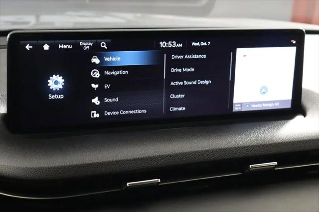 2023 Genesis GV70 Advanced AWD