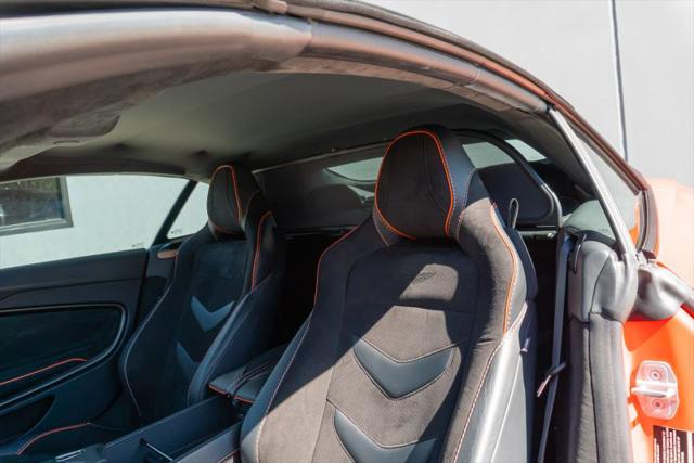 2023 Aston Martin DBS Volante