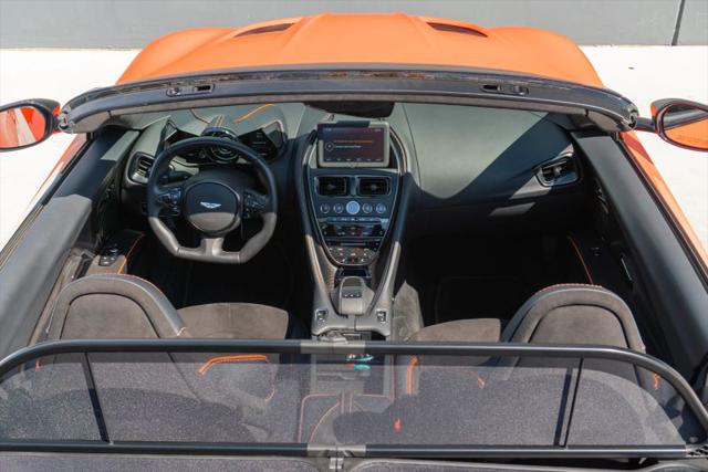 2023 Aston Martin DBS Volante