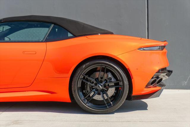 2023 Aston Martin DBS Volante