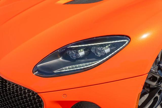 2023 Aston Martin DBS Volante