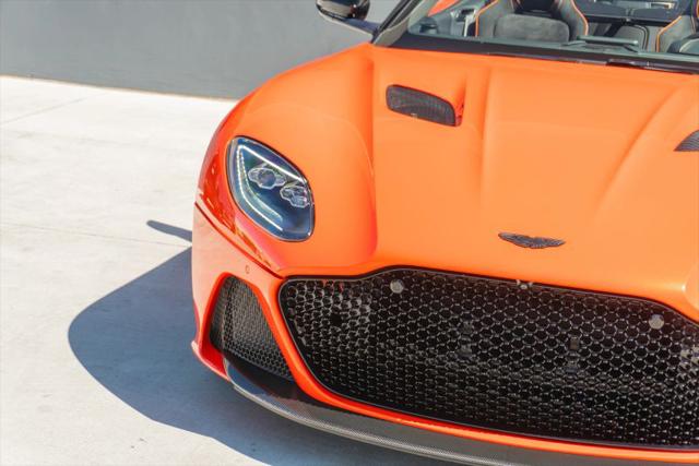2023 Aston Martin DBS Volante