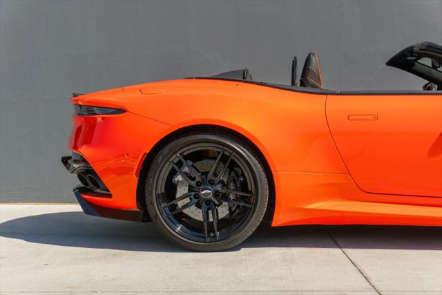2023 Aston Martin DBS Volante