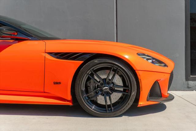 2023 Aston Martin DBS Volante
