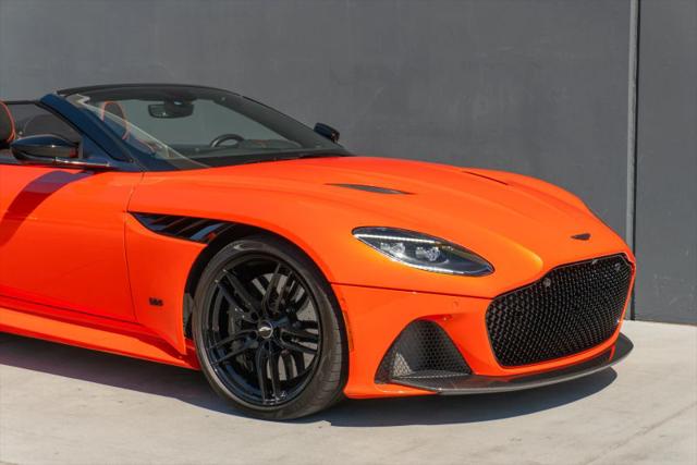 2023 Aston Martin DBS Volante