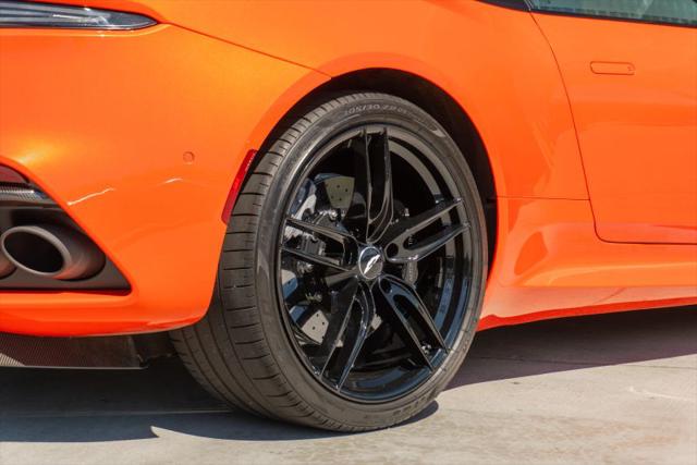 2023 Aston Martin DBS Volante