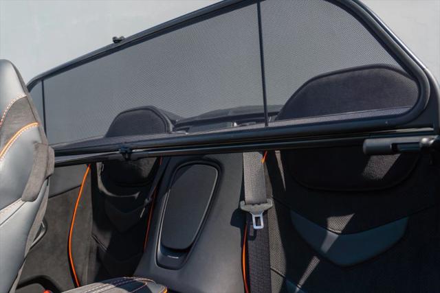 2023 Aston Martin DBS Volante
