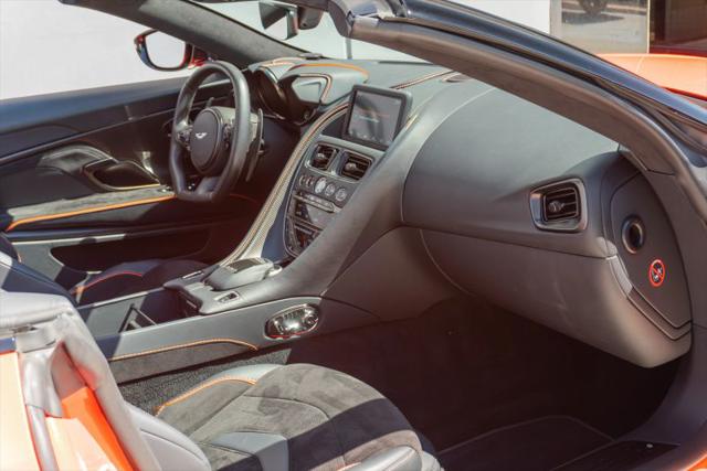 2023 Aston Martin DBS Volante