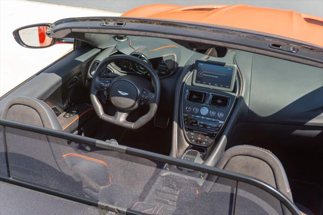 2023 Aston Martin DBS Volante