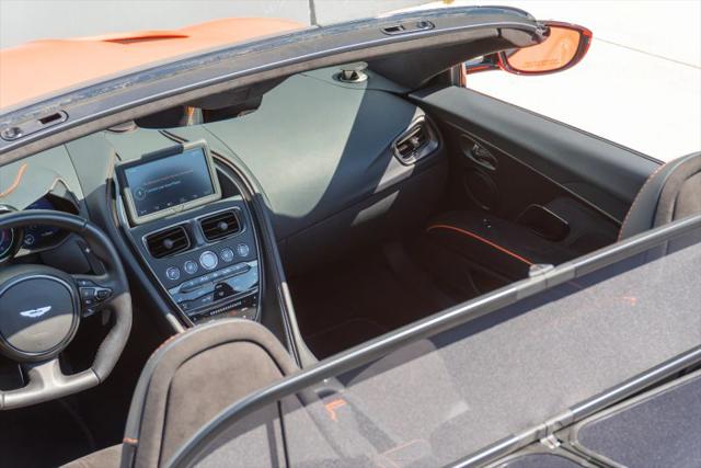 2023 Aston Martin DBS Volante
