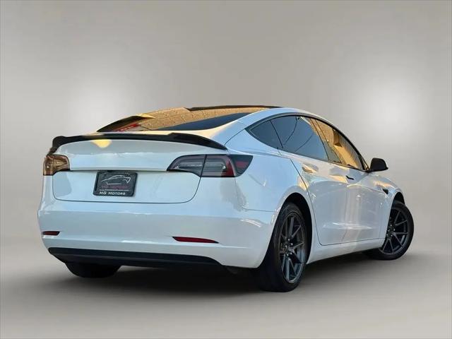 2021 Tesla Model 3 Standard Range Plus Rear-Wheel Drive