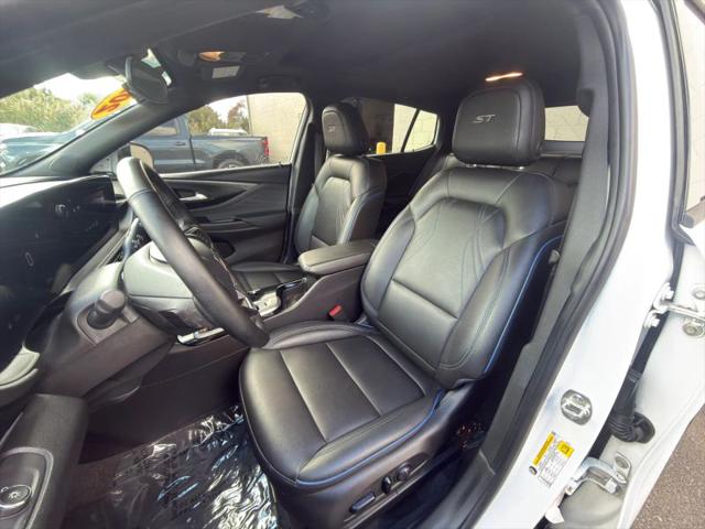 2024 Buick NV Sport Touring FWD