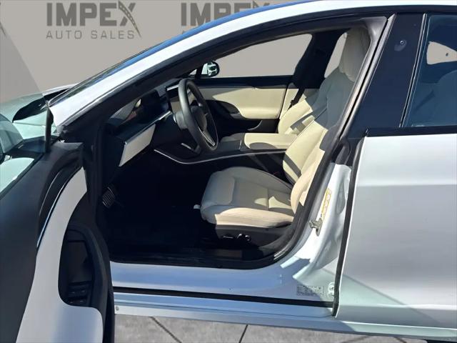 2023 Tesla Model S Plaid Tri Motor All-Wheel Drive