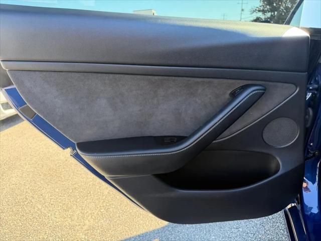 2021 Tesla Model 3 Standard Range Plus Rear-Wheel Drive