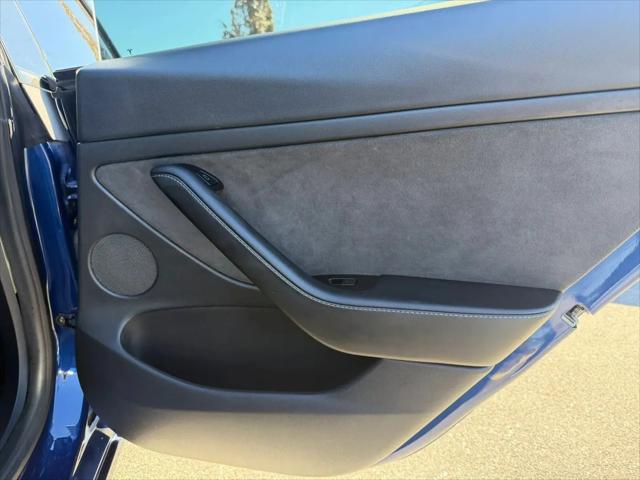 2021 Tesla Model 3 Standard Range Plus Rear-Wheel Drive