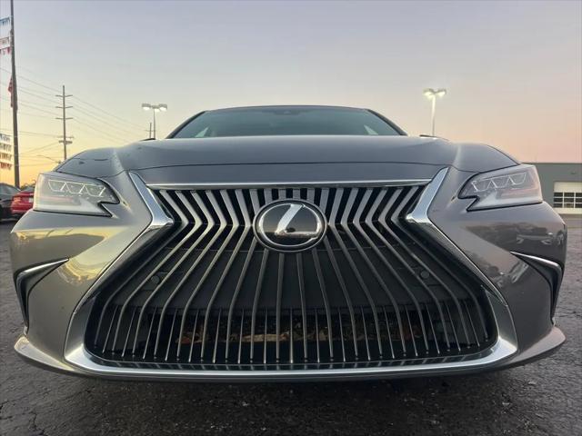 2021 Lexus ES 250 Luxury
