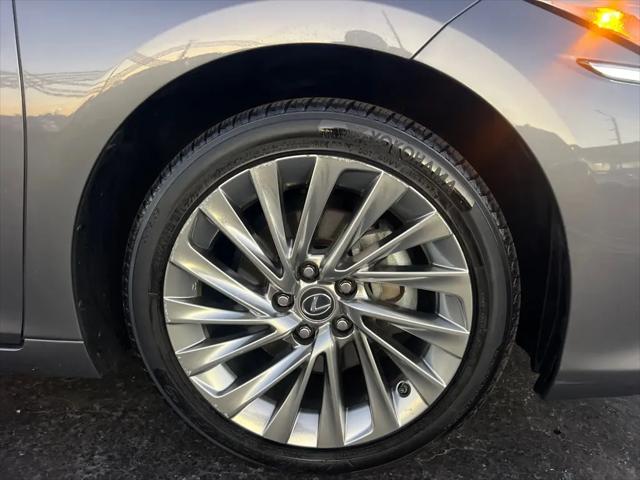 2021 Lexus ES 250 Luxury