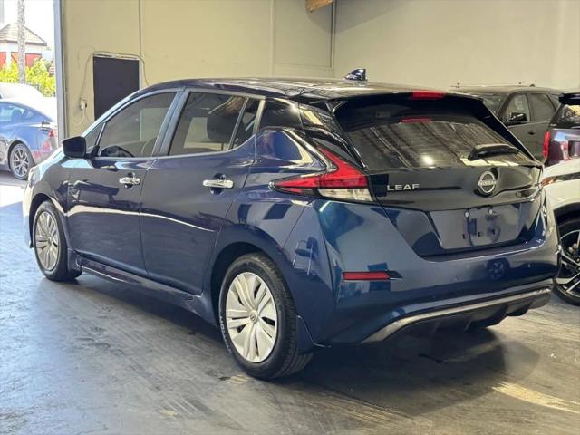 2025 Nissan LEAF S