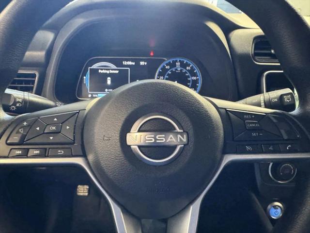 2025 Nissan LEAF S