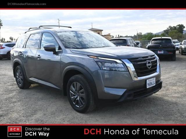 2025 Nissan Pathfinder SV FWD