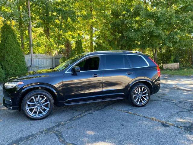 2017 Volvo XC90 T6 Momentum