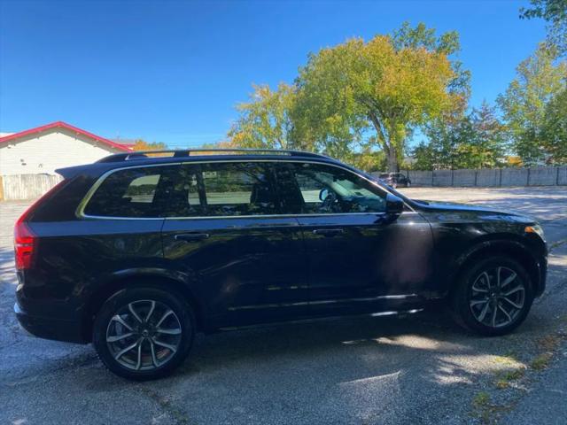 2017 Volvo XC90 T6 Momentum