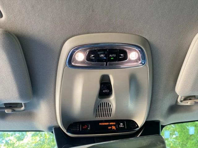 2017 Volvo XC90 T6 Momentum
