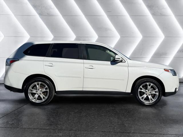 2014 Mitsubishi Outlander SE