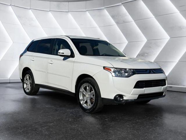 2014 Mitsubishi Outlander SE