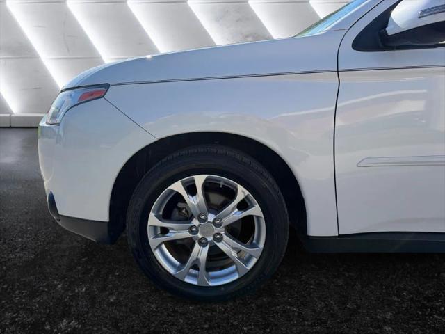 2014 Mitsubishi Outlander SE
