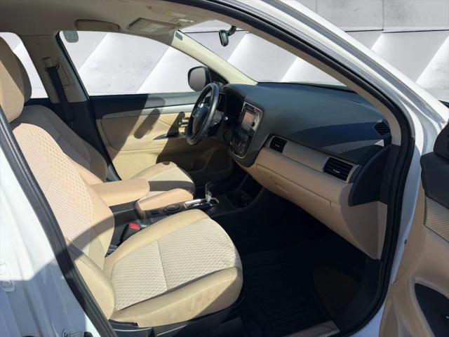 2014 Mitsubishi Outlander SE
